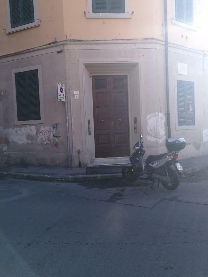 Casa L'Abbraccio Apartment Livorno Exterior foto